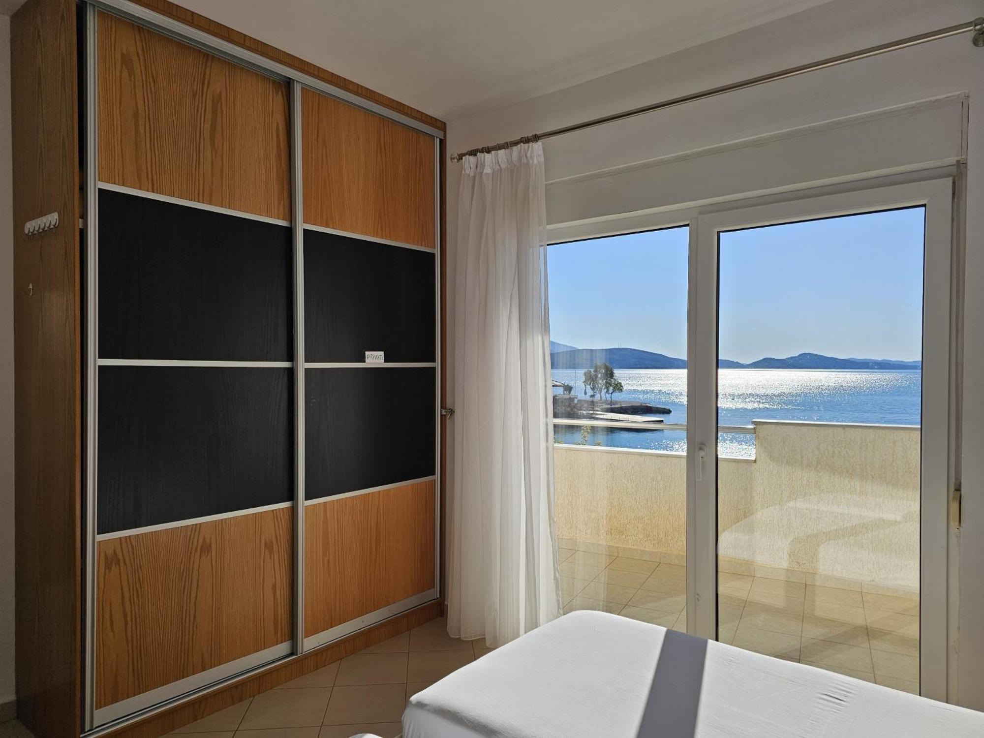 Svein Apartment Sarandë Eksteriør bilde
