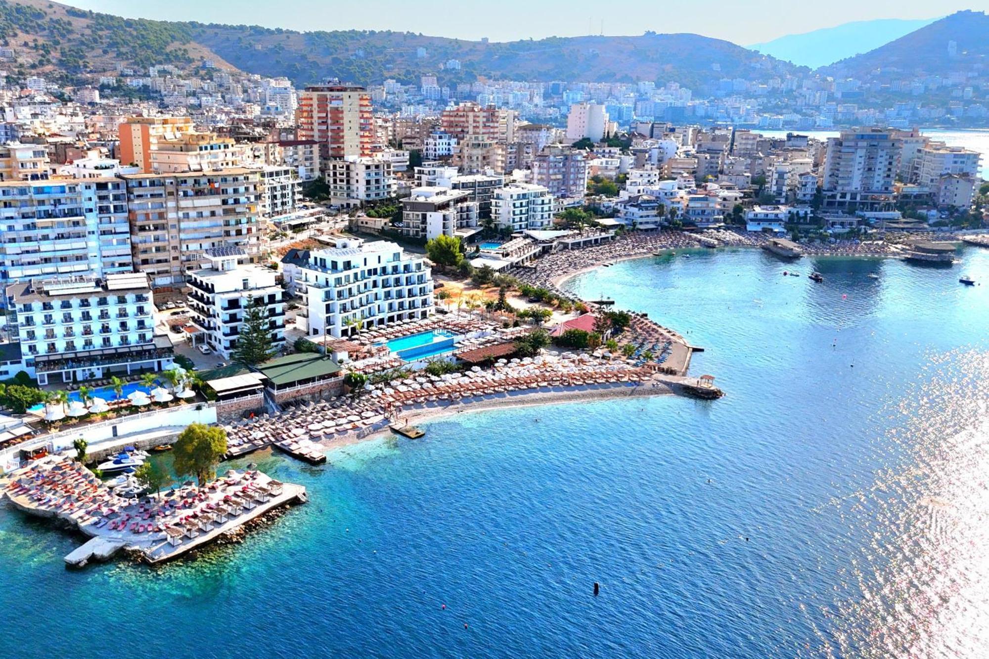 Svein Apartment Sarandë Eksteriør bilde