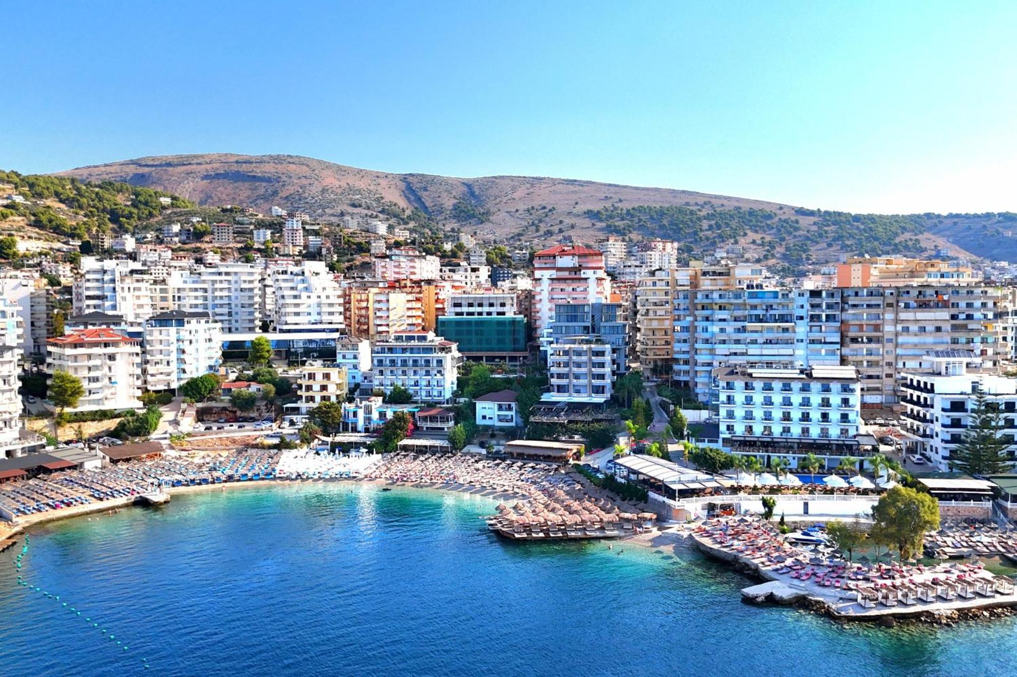 Svein Apartment Sarandë Eksteriør bilde