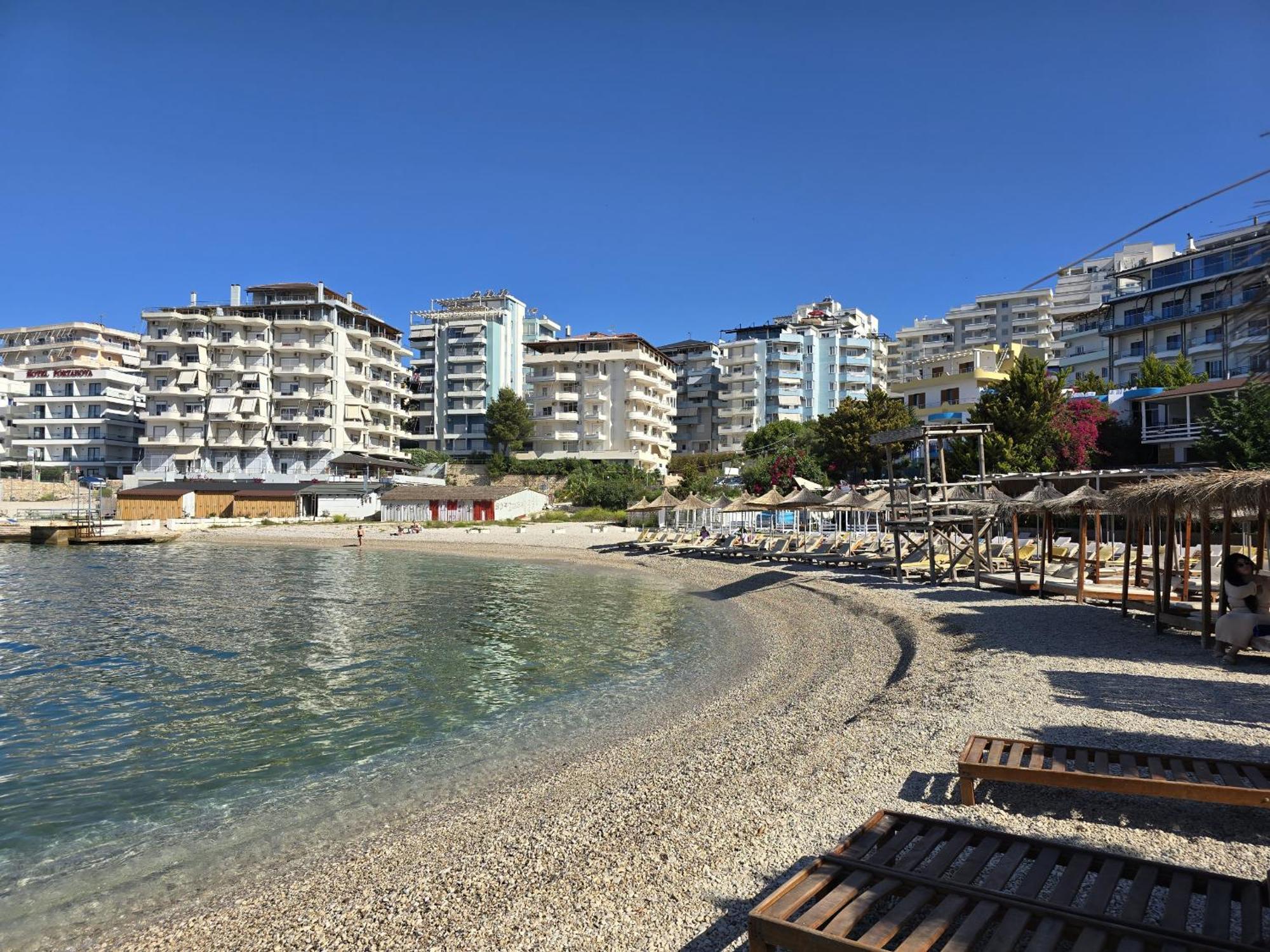 Svein Apartment Sarandë Eksteriør bilde