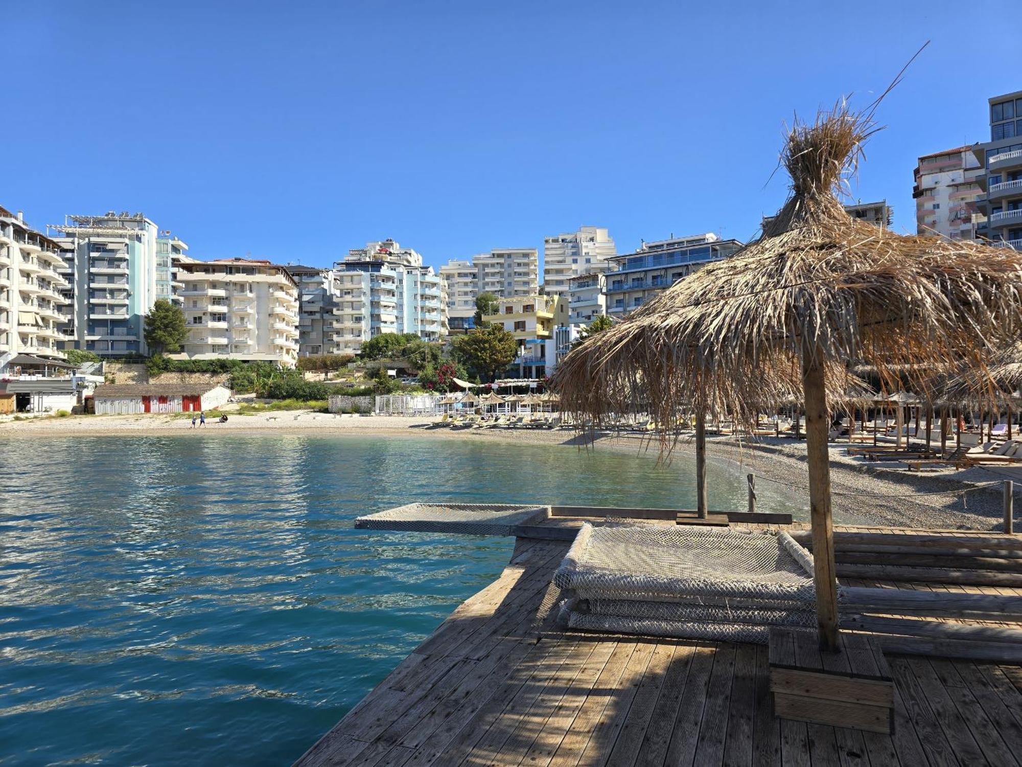 Svein Apartment Sarandë Eksteriør bilde